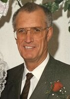 Lowell  Wayne Phillips